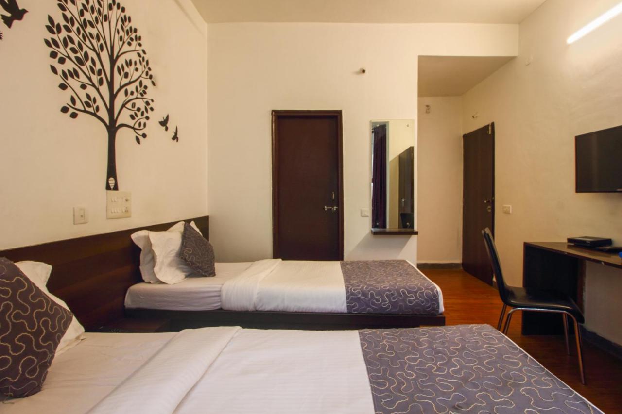 Oyo 3802 Hotel Nirmal Residency Аурангабад Екстер'єр фото