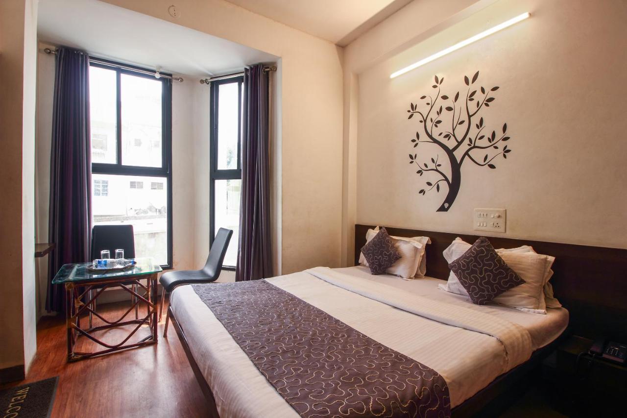 Oyo 3802 Hotel Nirmal Residency Аурангабад Екстер'єр фото